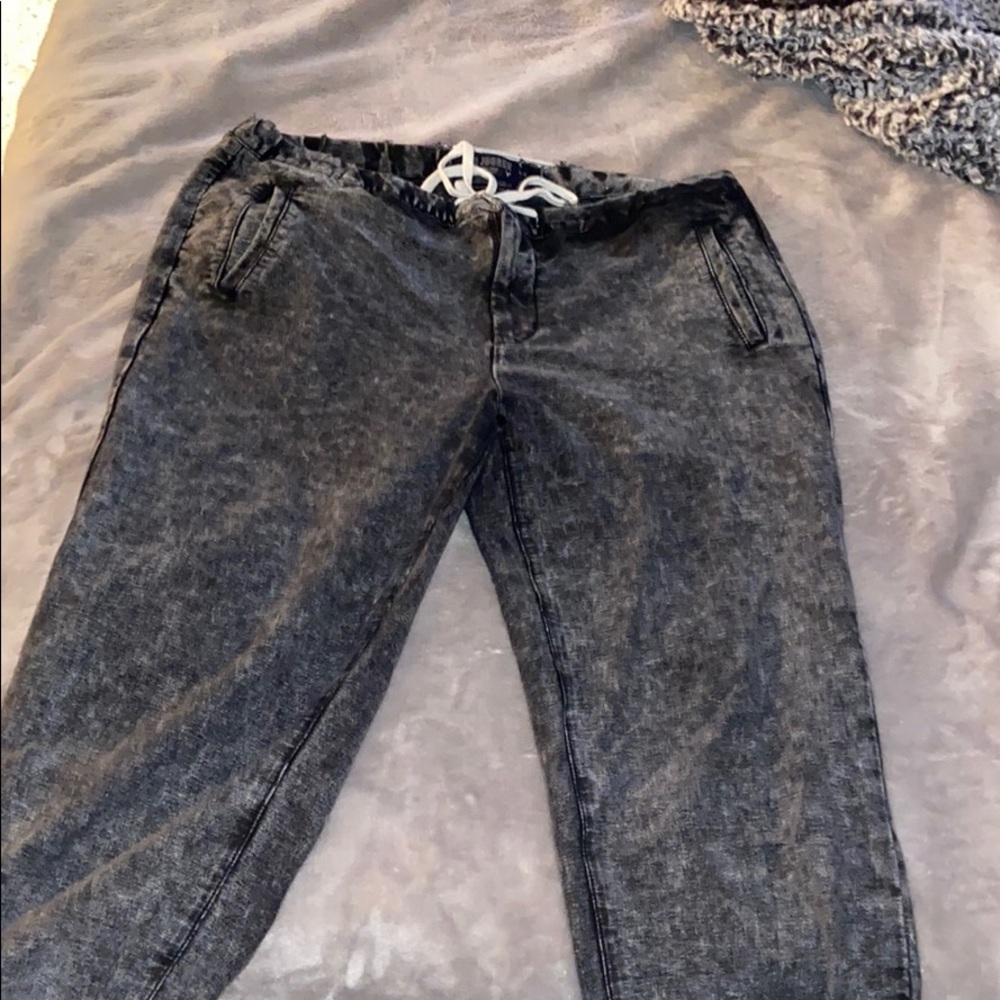 AE joggers